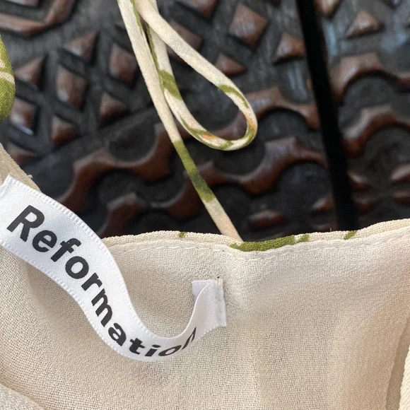 Gorgeous floral Reformation Melita dress - Picture 6 of 9